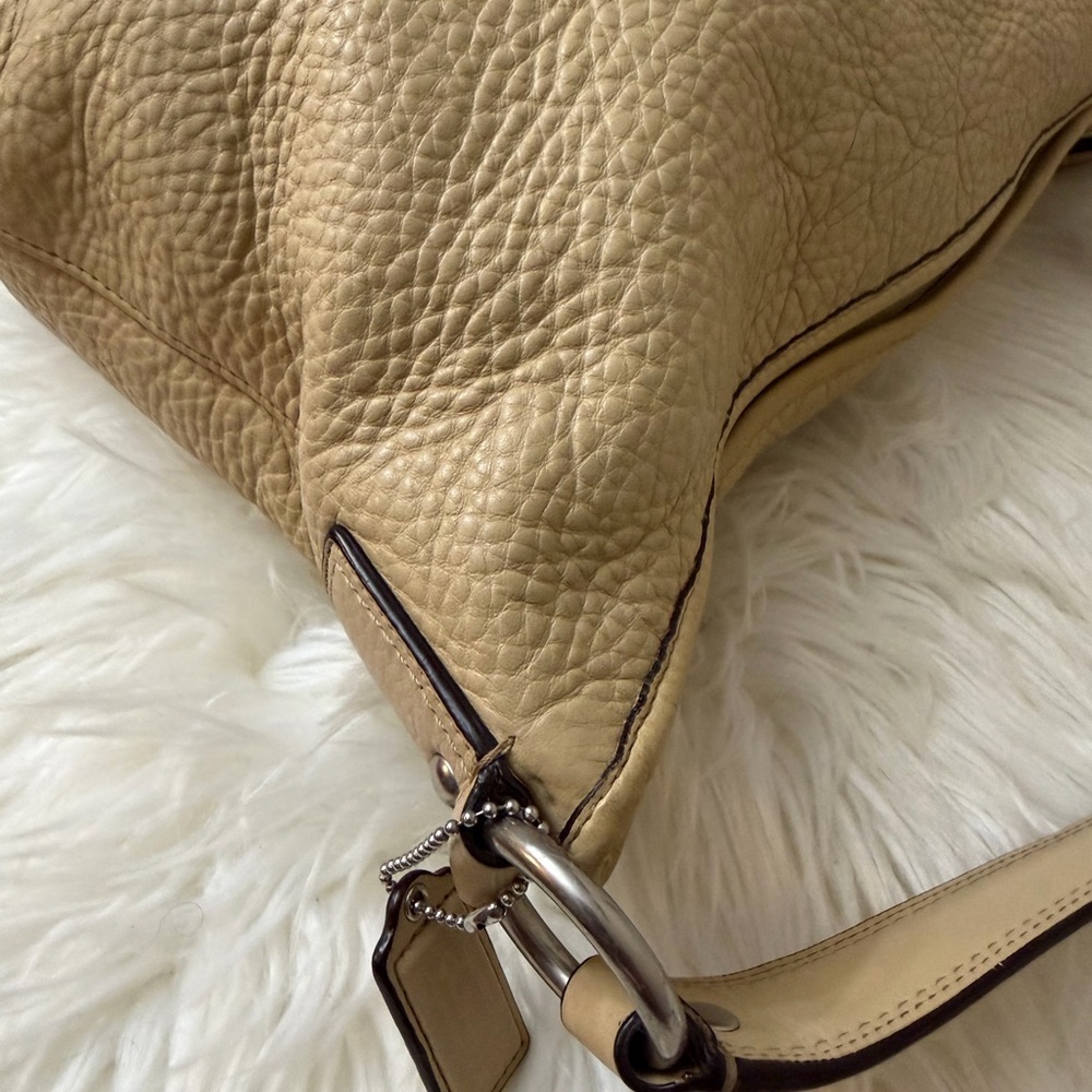 Coach Beige Leather Hobo Bag#F13094 - Picture 9 of 13